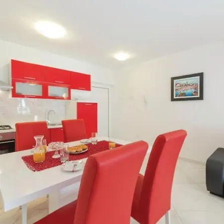 Apartment Ella